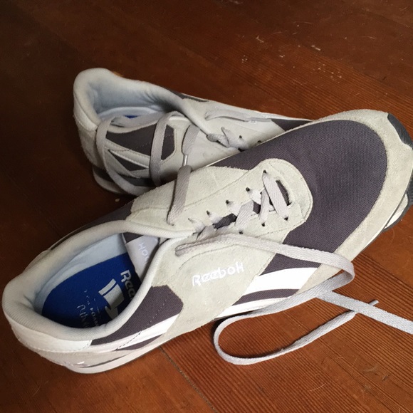 Reebok Classic Jogger size 10.5 men's - Picture 2 of 3